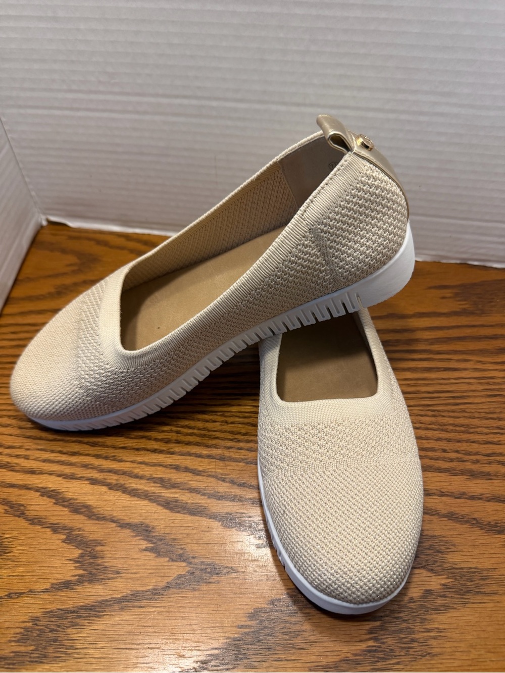 Taryn Rose Knit Slip-On Flats tan with gold accents lightweight comfortable - Picture 4 of 9